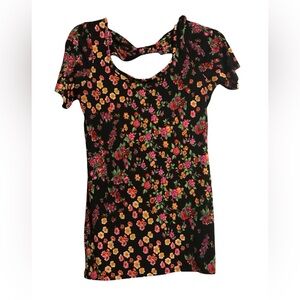 Floral Short Sleeve Back Cutout Top